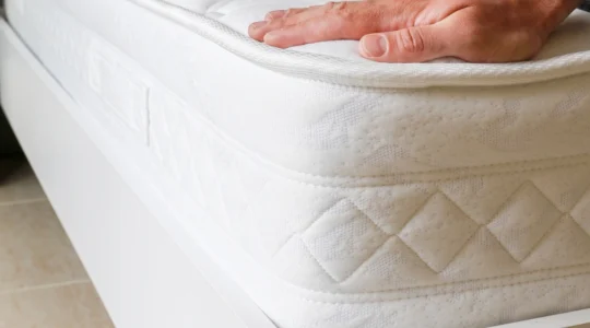 un-sommier-use-peut-il-nuire-a-la-qualite-d-un-bon-matelas